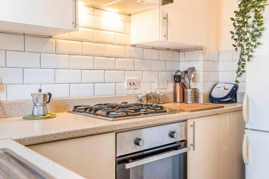 Вилла Quiet & Secluded St Albans House Экстерьер фото